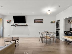 19350 Sherman Way 204, Reseda CA 91335