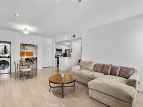 19350 Sherman Way 204, Reseda CA 91335