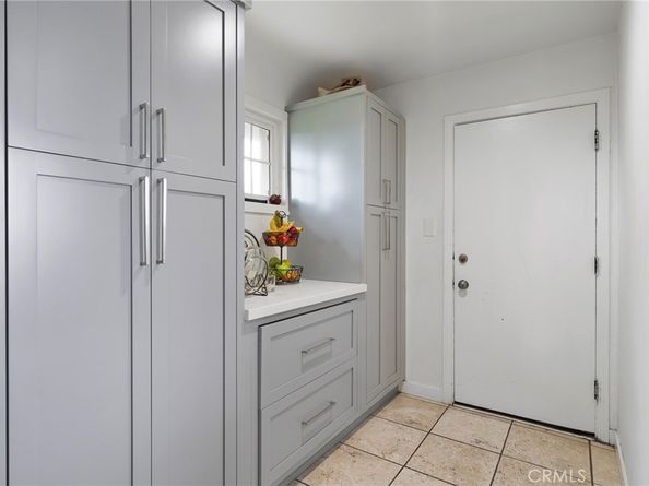 10050 Balboa Boulevard, Northridge CA 91325