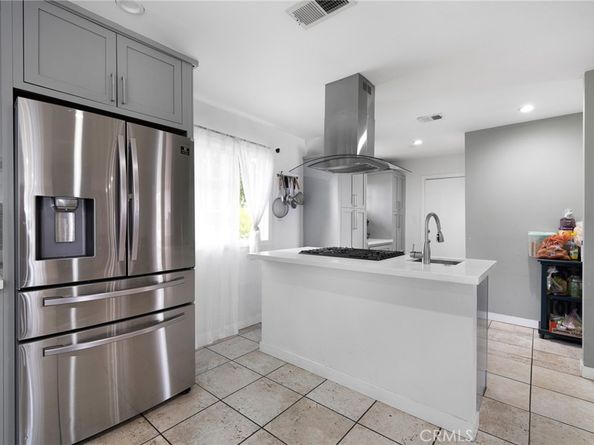10050 Balboa Boulevard, Northridge CA 91325