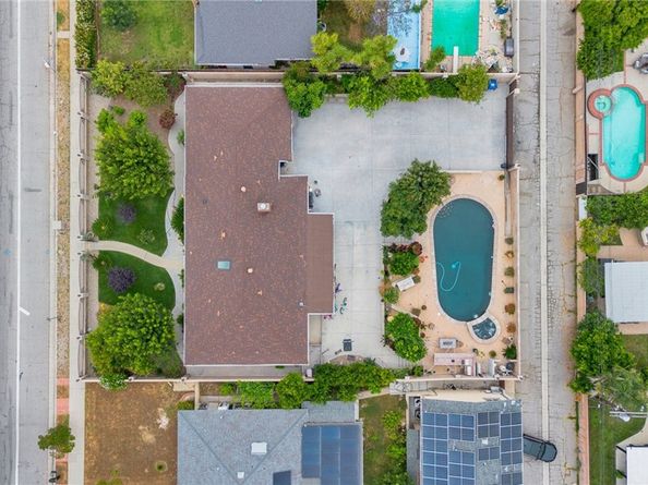 10050 Balboa Boulevard, Northridge CA 91325