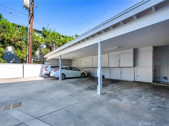 1222 N Olive Drive 213, West Hollywood CA 90069