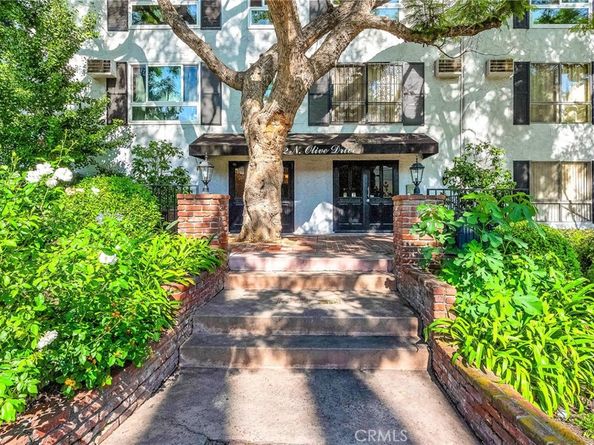 1222 N Olive Drive 213, West Hollywood CA 90069