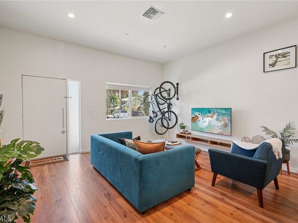 1401 Termino Avenue, Long Beach CA 90804