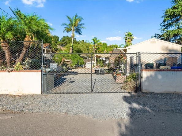 25703 Willow Lane, Escondido CA 92026