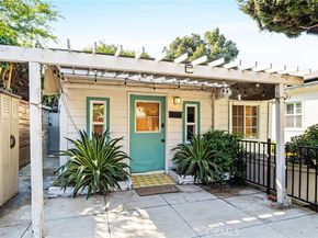 3209 Bennett Drive, Los Angeles CA 90068