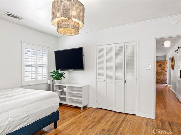 3209 Bennett Drive, Los Angeles CA 90068