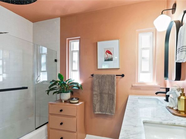 3209 Bennett Drive, Los Angeles CA 90068