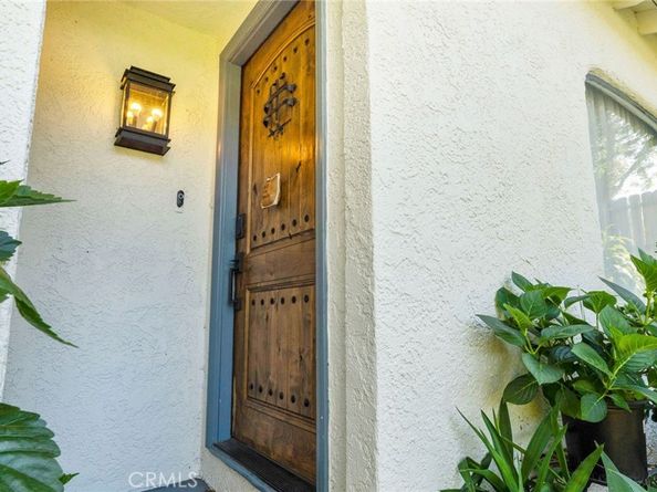 3209 Bennett Drive, Los Angeles CA 90068