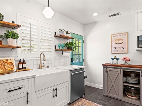3209 Bennett Drive, Los Angeles CA 90068