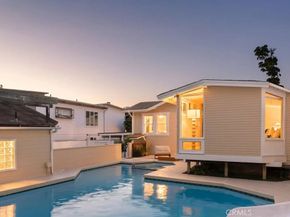 541 Oak Street, Laguna Beach CA 92651