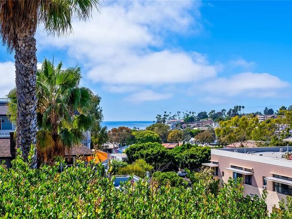421 Loma Terrace, Laguna Beach CA 92651