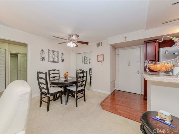 21450 Burbank Boulevard 211, Woodland Hills CA 91367