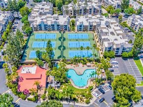 21450 Burbank Boulevard 211, Woodland Hills CA 91367