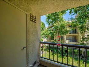 21450 Burbank Boulevard 211, Woodland Hills CA 91367