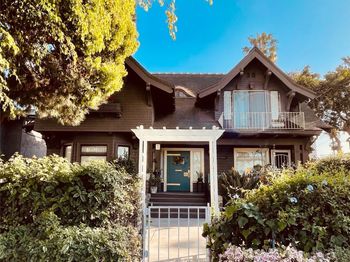 1500 E 1st Street