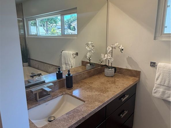 7051 McManus Street, Lakewood CA 90713