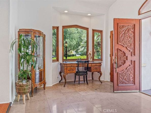 6723 Hillside Lane, Whittier CA 90602