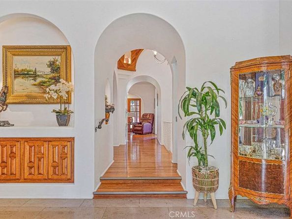 6723 Hillside Lane, Whittier CA 90602