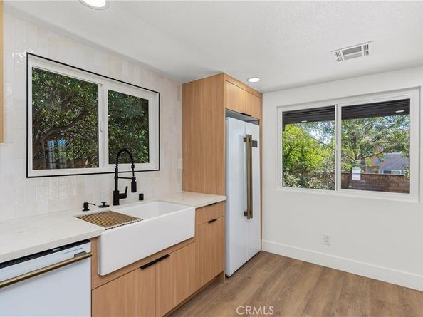 426 E Holyoke, Claremont CA 91711