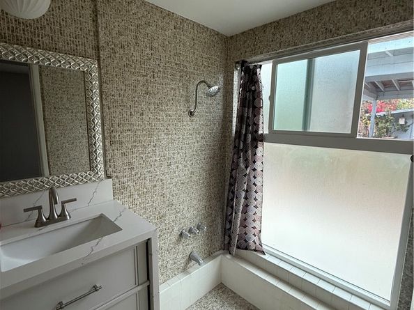 15935 Community Street, North Hills CA 91343