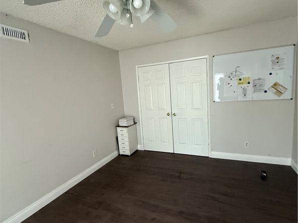 15935 Community Street, North Hills CA 91343