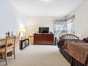 4959 Brewster Drive, Tarzana CA 91356