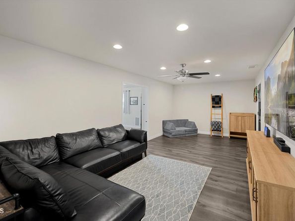 161 S Winton Avenue, La Puente CA 91744