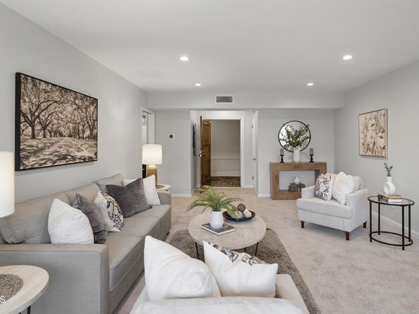 420 S Madison Avenue 203, Pasadena CA 91101