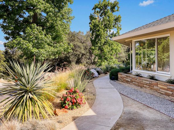 1620 Knollwood Drive, Pasadena CA 91103