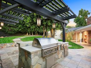 1620 Knollwood Drive, Pasadena CA 91103