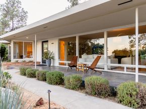 1620 Knollwood Drive, Pasadena CA 91103