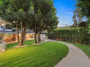 1620 Knollwood Drive, Pasadena CA 91103