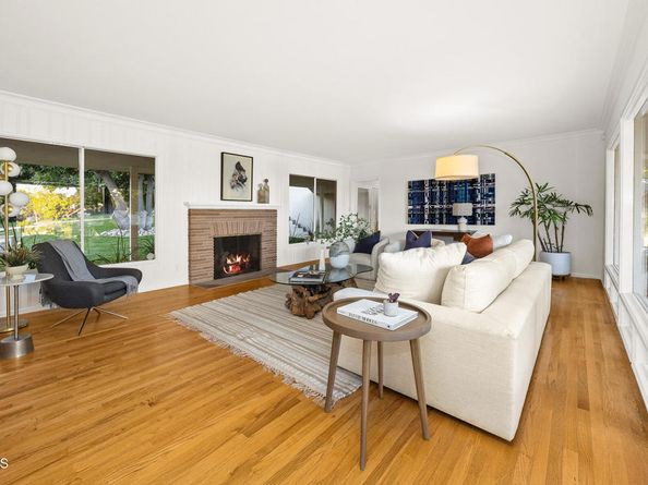 1620 Knollwood Drive, Pasadena CA 91103