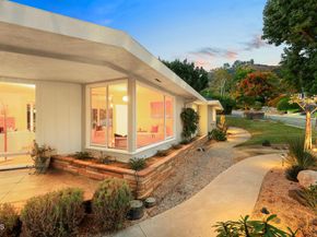1620 Knollwood Drive, Pasadena CA 91103