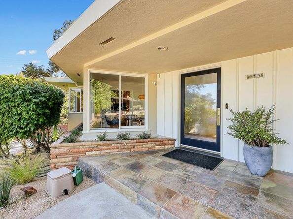 1620 Knollwood Drive, Pasadena CA 91103