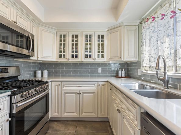 1005 Monterey Road 1, Glendale CA 91206