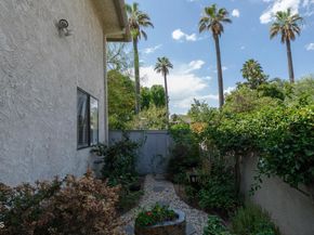 1068 S Orange Grove Boulevard, Pasadena CA 91105