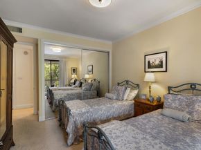 1068 S Orange Grove Boulevard, Pasadena CA 91105