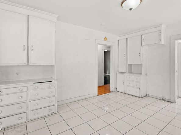 2273 Highbury Avenue, Los Angeles CA 90032