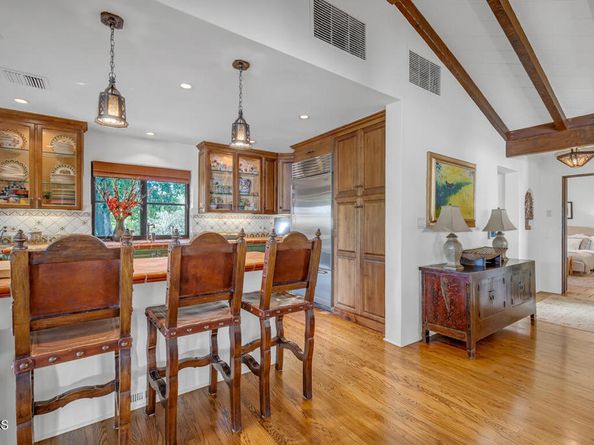 1450 Arroyo View Drive, Pasadena CA 91103