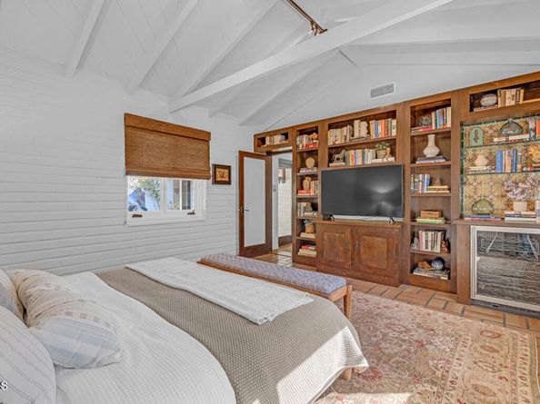 1450 Arroyo View Drive, Pasadena CA 91103