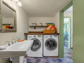 1450 Arroyo View Drive, Pasadena CA 91103