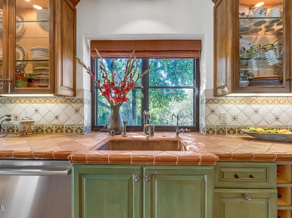 1450 Arroyo View Drive, Pasadena CA 91103