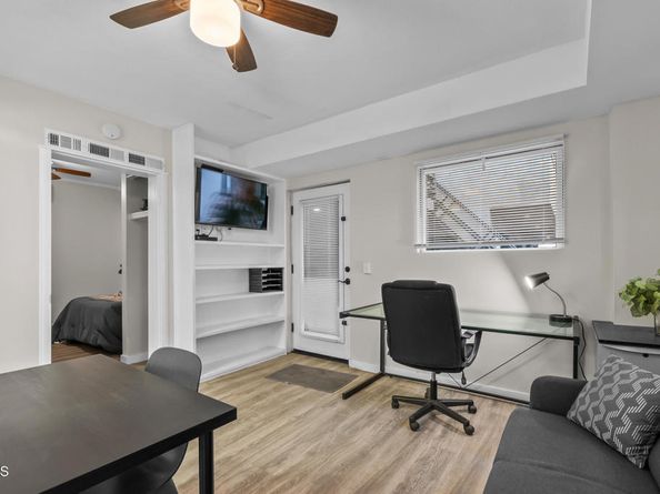 1818 New York Drive, Altadena CA 91001