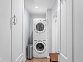 1818 New York Drive, Altadena CA 91001