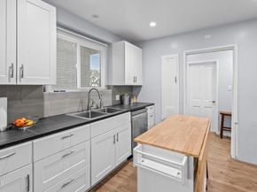 1818 New York Drive, Altadena CA 91001