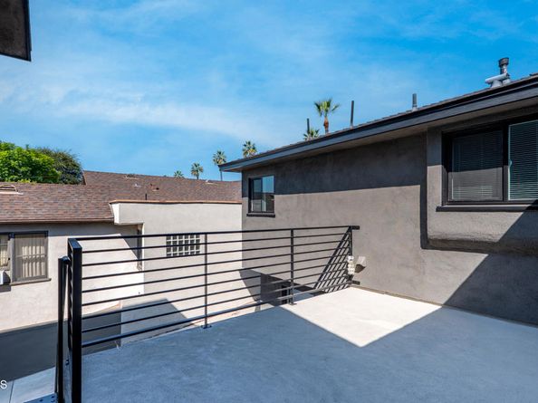 1818 New York Drive, Altadena CA 91001