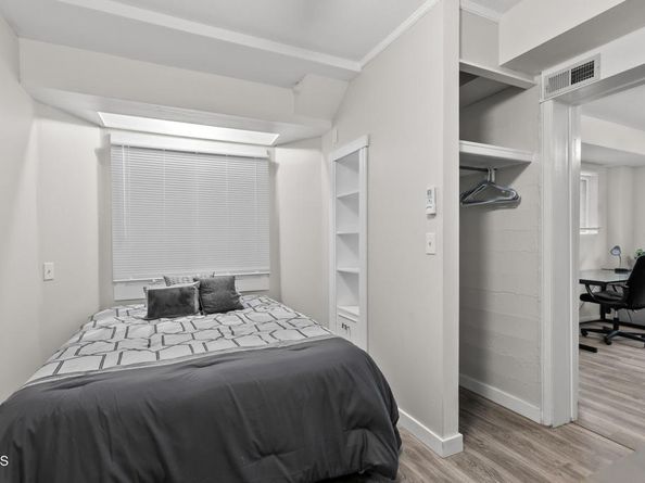 1818 New York Drive, Altadena CA 91001