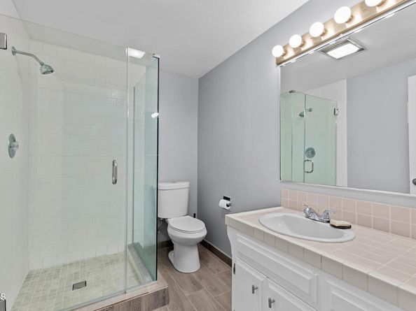 1818 New York Drive, Altadena CA 91001